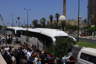 cum a reusit statul roman sa evacueze 40 de cetateni blocati in israel in plin conflict cu iranul 6852826961691