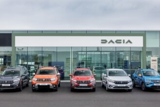 dacia isi stabilizeaza vanzarile in germania in timp ce tesla isi adanceste declinul fiind depasita de mg si byd 684ba6bcc40e1