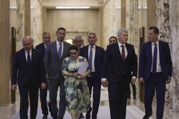 declaratiile de avere ale ministrilor care sunt cei mai bogati membri ai guvernului bolojan 685bc0c461700