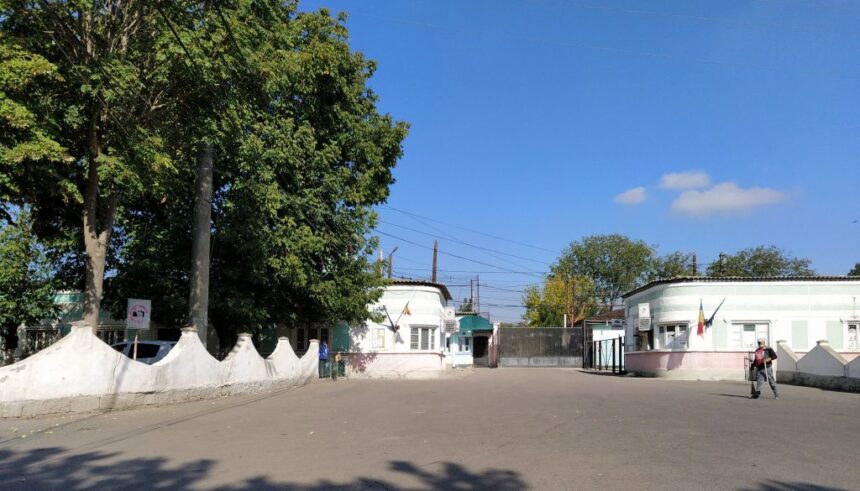 Tragedie la Poarta Albă: Un deținut notoriu își pierde viața, aducând în discuție similitudini cu cazul Ciprian Pian și un trecut medical complex. 1 detinut cunoscut decedat la poarta alba asemanari cu cazul ciprian pian dar cu istoric medical 684b4ea62178c