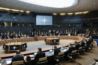 dilema liderilor nato cum sa l invite pe zelenski la summitul de la haga din aceasta luna fara sa l supere pe donald trump 684319f7726e6