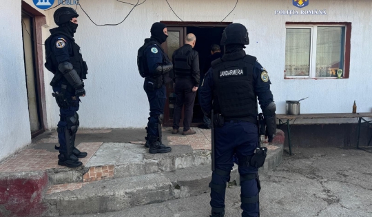 Doi afaceriști dubioși au prosperat cu un centru de wellness: Au câștigat sume URIAȘE prin exploatarea sexuală a mai multor tinere. 1 doi proxeneti au dat lovitura cu un salon de masaj au obtinut castiguri enorme exploatand sexual mai multe tinere 685d96afeb96d
