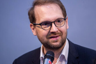 dominic fritz trebuie sa terminam cu o politica externa in forma de roman ghiocel 6856a005e1eb6
