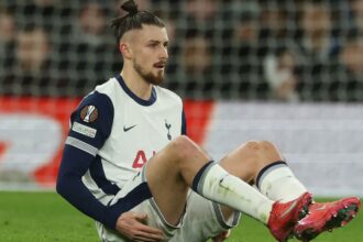 dragusin inca o veste proasta tottenham a facut anuntul oficial 685a401c6db80