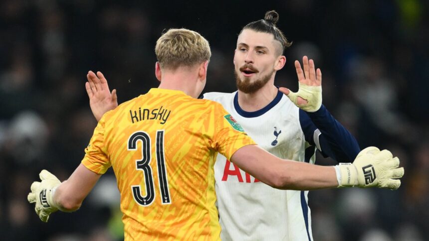 Drăgușin și echipa sa de la Tottenham, puși la zid: „Ignorați afirmațiile acestor tineri!“ 1 dragusin si colegii sai de la tottenham facuti praf nu luati in seama ce spun baietii astia 684d8f829e228