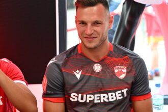 e gata dinamo a confirmat politic merge la fcsb 6841e68c9e2ff