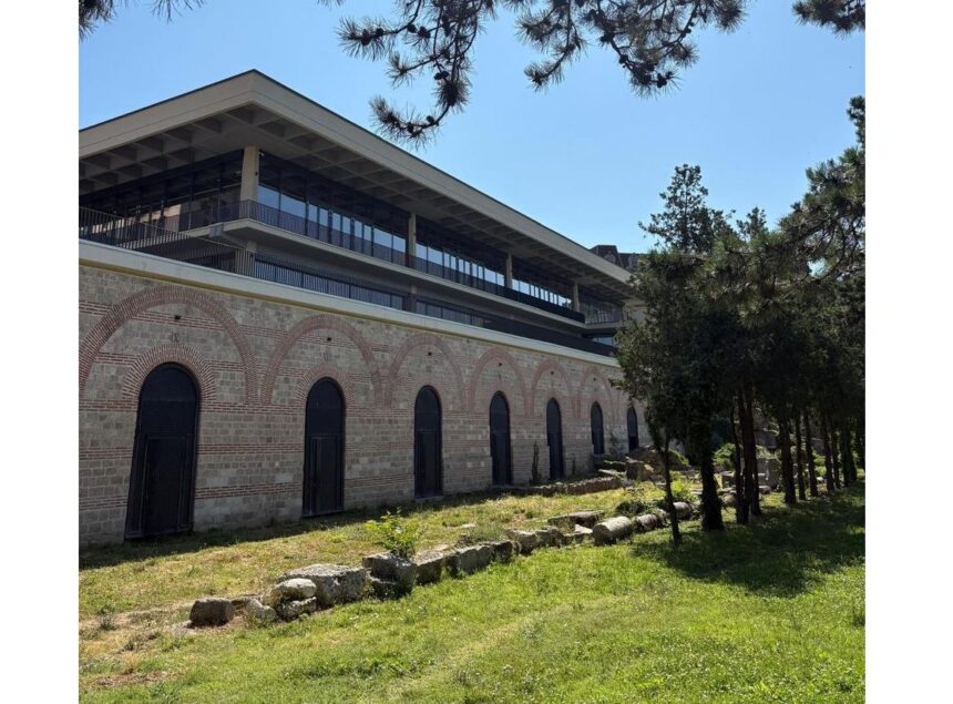 Constanța revine în timp: redeschiderea edificiului roman cu mozaic, o pagină de istorie reînvigorată 1 edificiul roman cu mozaic din constanta isi redeschide portile o fila de istorie restaurata 68628bbd09fa1