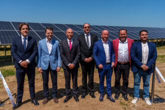 edp inaugureaza cel mai mare parc solar al sau din romania 684bd7b786465