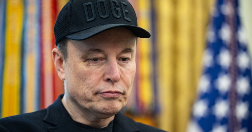Elon Musk își exprimă dezacordul față de planul de cheltuieli al lui Trump: „Dărâmarea Americii nu este acceptabilă” 1 elon musk critica din nou proiectul lui trump privind cheltuielile falimentarea americii nu e ok 6841175e3199c