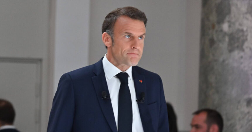 Emmanuel Macron ajunge în Groenlanda: Detalii din partea Palatului Elysée 1 emmanuel macron face o vizita oficiala in groenlanda precizarile presedintiei franceze 68442c2349911