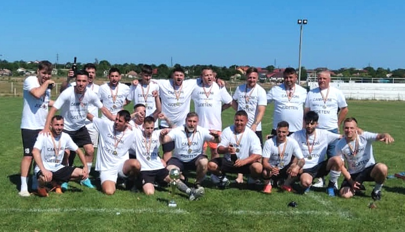 Festivitate grandioasă la Corbu: Ultima rundă în Liga a V-a cu șampanie și confetti! 1 etapa finala in liga a v a cu sampanie si confetti la sarbatoarea de la corbu 6846bf9b50a5d