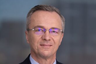 exclusiv cat a investit bcr pensii in fondul ceecat parte a viitoarei preluari a retailerului la cocos de catre proprietarul lidl si kaufland 685dc35fa2cd8