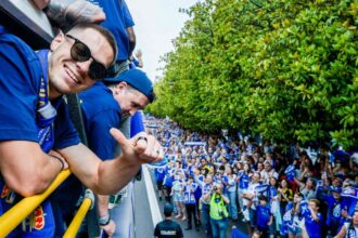 exclusiv cu cine vrea sa faca daniel paraschiv schimb de tricouri in la liga sunt fanul lor 685e81b4d04a2
