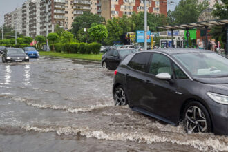 exclusiv furtuna care a inundat capitala semn al schimbarilor climatice roxana bojariu nu vom scapa de ploi ce urmeaza saptamana viitoare 68485ff32a412