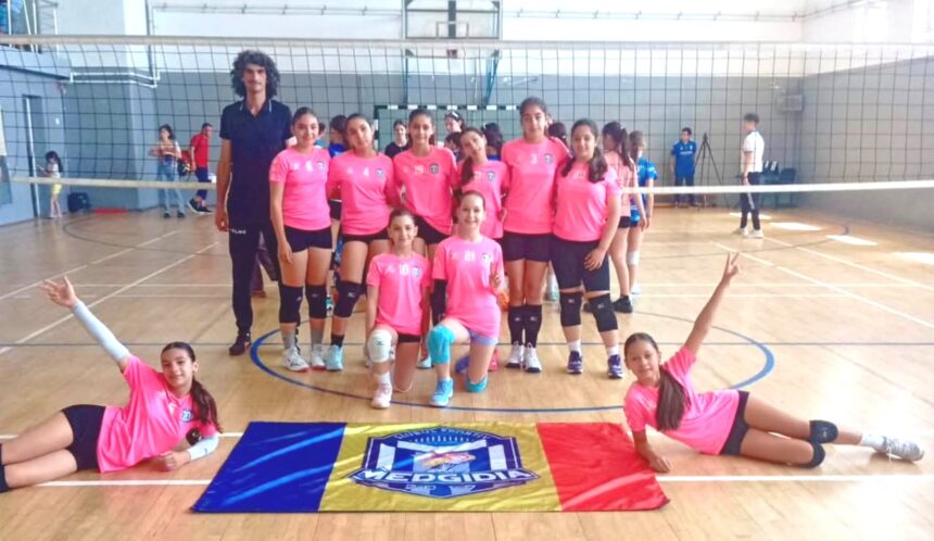 CS Medgidia: Fetele strălucesc pe scena națională, ocupând locul 6 la minivolei! 1 fetele de la cs medgidia pe locul 6 in tara la minivolei 684809e65ab8d