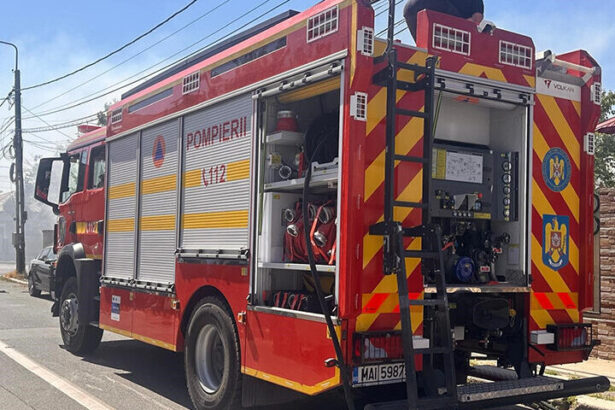 foc la un apartament din medgidia 11 persoane s au autoevacuat din bloc o persoana este asistata medical 683d8ca4ad9de