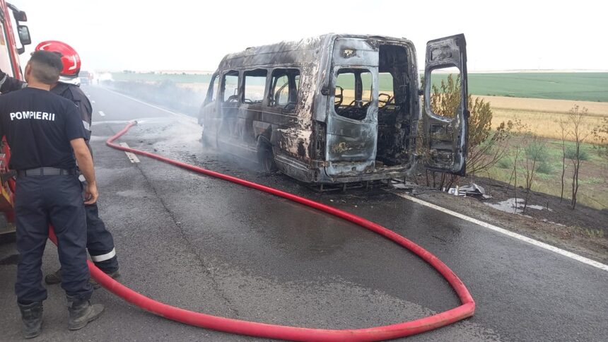 Incendiu pe DN22! Un microbuz plin de pasageri A FLUTURAT FLĂCĂRILE la ieșirea din Mihai Viteazu către Baia! Doi copii, printre cei salvați 1 foto alerta pe dn22 un microbuz plin cu calatori a luat foc la iesire din mihai viteazu spre baia doi copii printre persoanele evacuate 6860017a2acca
