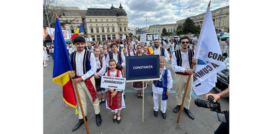 Româncuța din Cumpăna a adus tradițiile dobrogeană în lumina reflectoarelor la Festivalul Internațional de Muzică și Folclor din București! 1 foto ansamblul folcloric romancuta din cumpana a reprezentat dobrogea la festivalul international muzici si traditii in bucuresti 6857af125056f
