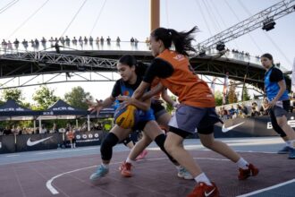 foto baschet 33 muzica staruri si energie urbana bcr sport arena streetball ajunge in parcul liniei de azi pana pe 22 iunie 6855471672c98