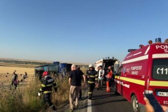 foto constanta un autocar cu aproape 60 de pasageri s a rasturnat 685c3612c5f1a