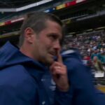 Imagini Captivante: Momentul în care Cristi Chivu a fost surprins după finalul meciului Inter la Mondialul Cluburilor 3 foto exclusiv cum a fost surprins cristi chivu imediat dupa ce s a terminat meciul lui inter de la mondialul cluburilor 68579cbceb856