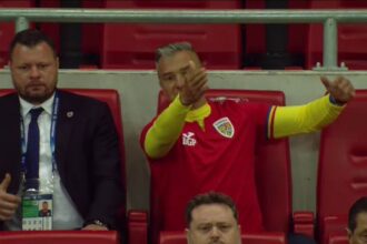 foto exclusiv daniel pancu un car de nervi la finalul meciului romania italia imagini din tribuna cu selectionerul micilor tricolori 6849ef7d2ad6f