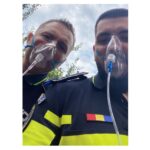 Minunea din mijlocul incendiului: O fetiță de 11 ani, salvată de polițiști dintr-un apartament cuprins de flăcări! Echipajul SMURD a intervenit rapid! 2 foto o fetita de 11 ani a fost salvata de politisti dintr un apartament in flacari micuta a fost preluata de echipajul smurd 6855522f868b8