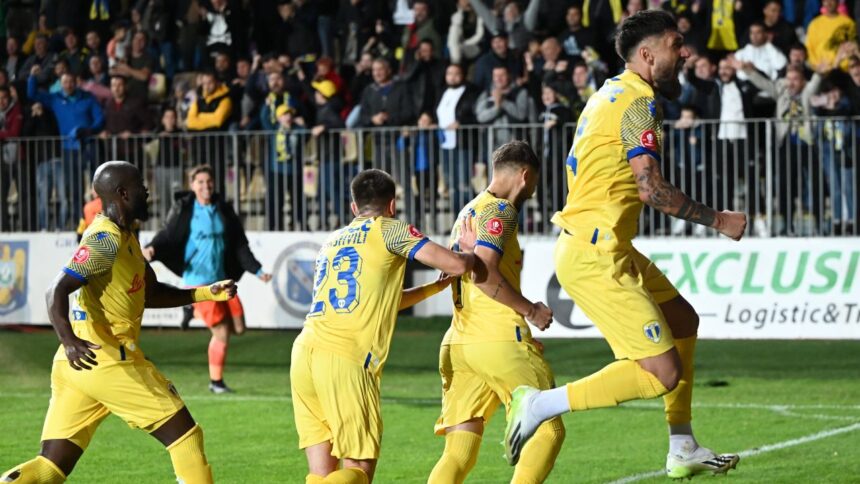 foto si video atacantul cu 37 de minute la petrolul ploiesti a plecat din romania a inscris 21 de goluri si acum joaca la euro u21 2025 68495802af672