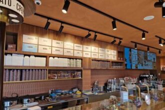 foto sphera franchise group inaugureaza prima unitate cioccolatitaliani in riccione italia 685526f74563b