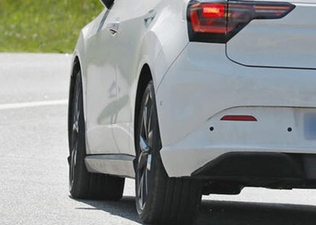 Volkswagen își dezvăluie planurile: Primele teste pentru viitorul model electric accesibil ID.2! 1 foto spion volkswagen a inceput testele cu viitorul model electric accesibil id 2 684ba2c606d6e