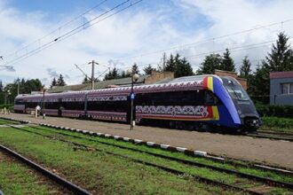 foto va fi lansat trenul leon primul dmu construit integral in romania dupa cel de al doilea razboi mondial 6843d23fc7d2c