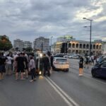 Coliziune devastatoare la Casa de Cultură din Constanța: O mașină de Poliție, printre cele afectate! 3 foto video accident groaznic la casa de cultura din constanta este implicata si o masina de politie 68602f0db882e