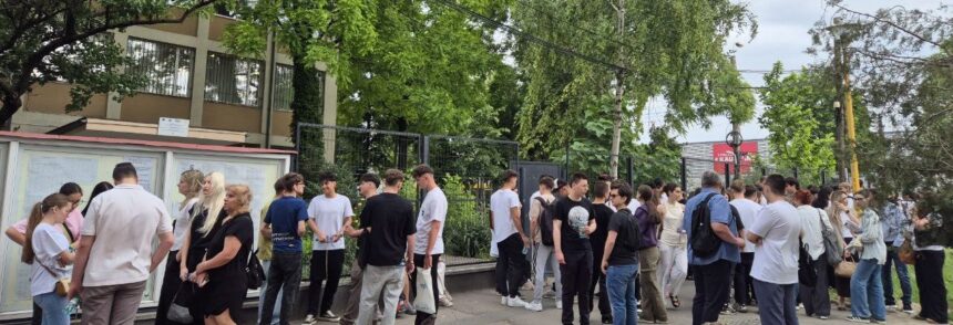Bucurie și tensiune pentru liceeni: Peste 4.100 de adolescenți din județul Constanța încep astăzi prima etapă a Bacalaureatului! 1 foto video emotii mari pentru liceeni astazi peste 4 100 de elevi din judetul constanta sustin prima proba a bacalaureatului 6847bd71639da