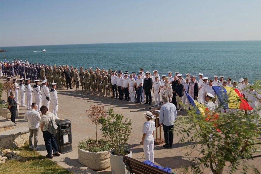 Omagiu pe Faleza Cazinoului cu ocazia Zilei Drapelului Național: Răzvan Filipescu, vicepreședinte CJC, subliniază că Drapelul reprezintă o promisiune, nu doar un simbol. 1 foto ziua drapelului national celebrata pe faleza cazinoului razvan filipescu vicepresedintele cjc drapelul nu este doar un steag este o promisiune 685d29e9bb4d5