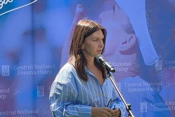 galerie foto cum a reactionat simona halep la onoarea de a purta numele centrului national de tenis ce a spus de fata cu tecau 6841a034626dd