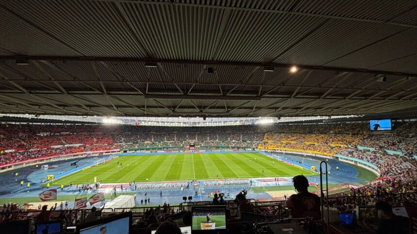 Priveliștea tribunei arenei „Ernst Happel” cu o oră înainte de meciul Austria - România 1 galerie foto cum arata tribunele arenei ernst happel cu o ora inainte de austria romania 6844827968837