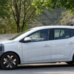 Dacia își revizuiește planurile: Sandero va fi echipat cu un motor de vârf. Descoperă aspectul modelului din 2026! 3 galerie foto dacia pregateste o noua strategie sandero va avea un motor de ultima generatie cum va arata modelul 2026 686101666130b