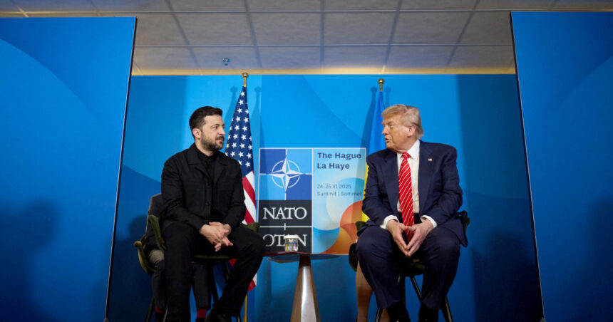 Transformarea stilului vestimentar al lui Volodimir Zelenski: O lecție de diplomatie vizuală la summitul NATO 1 galerie foto diplomatia vizuala a lui volodimir zelenski presedintele ucrainean a ales sa si schimbe stilul vestimentar la summitul nato 685c50aed2cb8