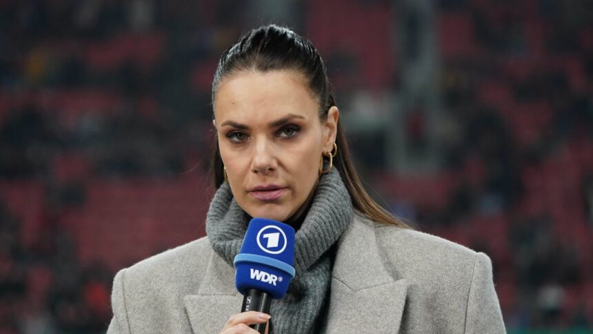 Povestea tumultoasă a despărțirii: Ana Ivanovic și Bastian Schweinsteiger! Descoperă femeia care a adus „sfârșitul” în relația lor! 1 galerie foto divortul anului ana ivanovic bastian schweinsteiger ea e amanta care a cauzat ruptura 6841b8f2dec9d