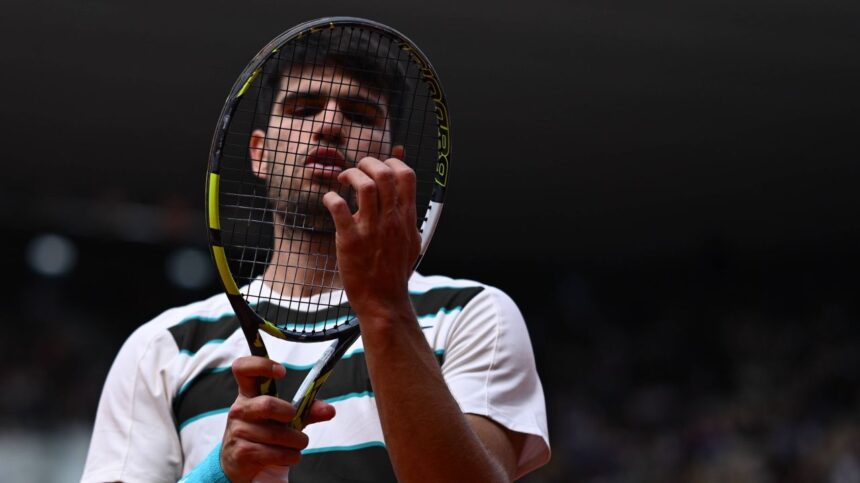 Carlos Alcaraz, salvatorul finalei: O confruntare de neuitat cu Jannik Sinner la Roland Garros 2025! 1 galerie foto doamnelor si domnilor carlos alcaraz spaniolul a salvat trei mingi de meci in finala de infarct cu jannik sinner de la roland garros 2025 6845d076ad96a