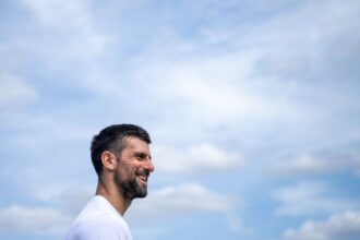 galerie foto ii incalzeste pe alcaraz sinner si djokovic la wimbledon cati bani primeste pe zi cel mai cautat sparring partner din lume 685d106beb37b