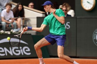 galerie foto jannik sinner explica ce i s a intamplat la cele trei mingi de meci ratate in finala roland garros 2025 68475390c740e