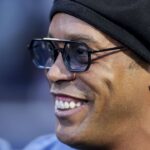 "Vârfuri de Glorie la Cluj: Trofeele strălucitoare ale lui Ronaldinho & Prietenii de la Sports Festival (Pro Arena și VOYO)" 2 galerie foto nu le ar incapea trofeele in sala de la cluj varfurile de performanta atinse de ronaldinho friends vedetele de la sports festival pro are 684c414c028ac