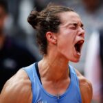 „Transpirația nu o definește!“: Franțuzoaica umilită pe teren strălucește acum ca o adevărată Cenușăreasa la French Open 2 galerie foto pute a transpiratie frantuzoaica umilita pe teren e acum cenusareasa de la french open 684012f297b53