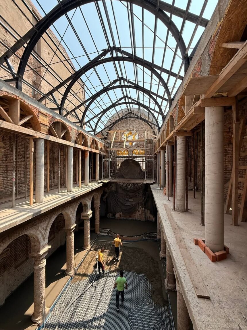 Proiectul de restaurare a Sinagogii Mari din Constanța progresează: fundația este finalizată, iar acoperișul urmează să fie montat! 1 galerie foto reabilitarea sinagogii mari din constanta avanseaza sapa este turnata si urmeaza acoperisul 683e3464cc6d9