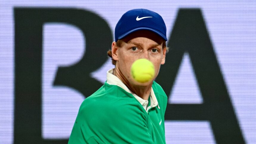 Roland Garros 2025: Duelul istoric Alcaraz - Sinner în finala unui turneu de elită, cu Djokovic înfrânt fără milă de italian! 1 galerie foto roland garros 2025 da prima finala alcaraz sinner intr un turneu de mare slem djokovic batut la zero de italian 68435460b8df2