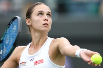 galerie foto wimbledon 2025 anca todoni a salvat sase mingi de meci dar tot a pierdut meciul cu spanioloaica din chisinau cristina bucsa 68627d237d3c4