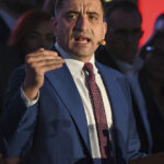 George Simion dezvăluie că un parlamentar din partea SOS România va face tranziția către AUR 2 george simion anunta ca un deputat ales pe listele sos romania va trece la partidul aur 683f56a875fe9