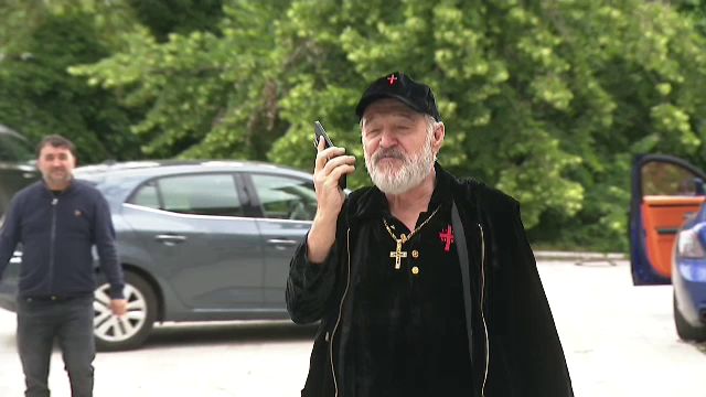 Gigi Becali dezvăluie ultimele noutăți privind transferul lui Dennis Politic: "Așa le-am comunicat" 1 gigi becali a dat ultimele detalii despre negocierile pentru transferul lui dennis politic asa le am spus 683f31f2213bf