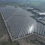 Soarele strălucește: Producția de energie solară a atins luni, la prânz, peste 50% din necesarul național de consum. 3 grafice productia de energie solara a acoperit luni la orele pranzului peste 50 din consumul intern 68502743d342c